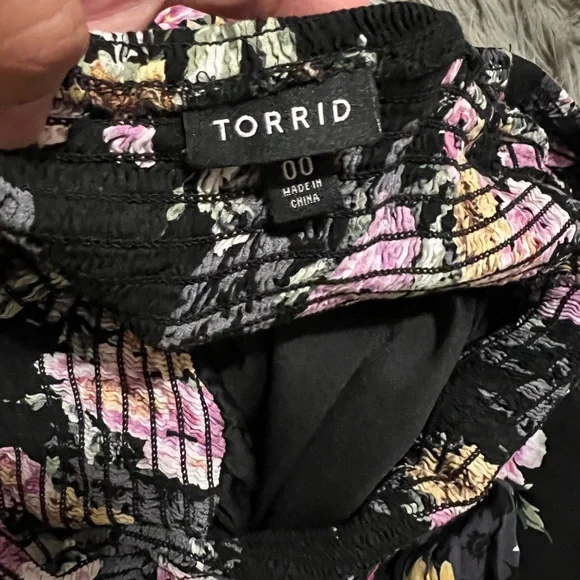 Torrid Black Floral Challis Off Shoulder Maxi Dress - Picture 3 of 5